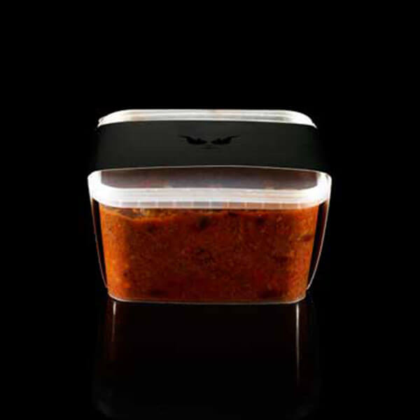 Chili dans les mets cuisinés de la boucherie.