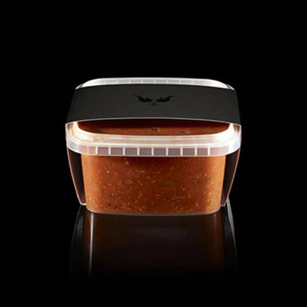 Sauce spaghetti dans les mets cuisinés de la boucherie.